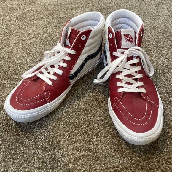 VANS Sk8-Hi Skate Chili Pepper Skater Sneaker Red With Black EUC Size 9 - Picture 2 of 10